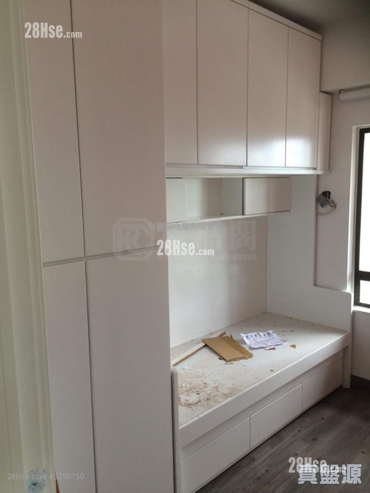 华景山庄 售盘 3 房 , 1 浴室 637 平方尺