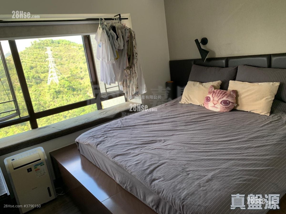 华景山庄 售盘 3 房 , 1 浴室 637 平方尺