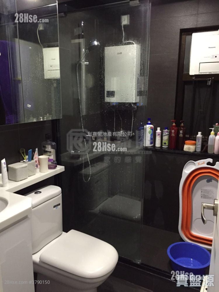 华景山庄 售盘 3 房 , 1 浴室 637 平方尺