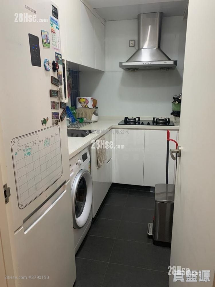 华景山庄 售盘 3 房 , 1 浴室 637 平方尺