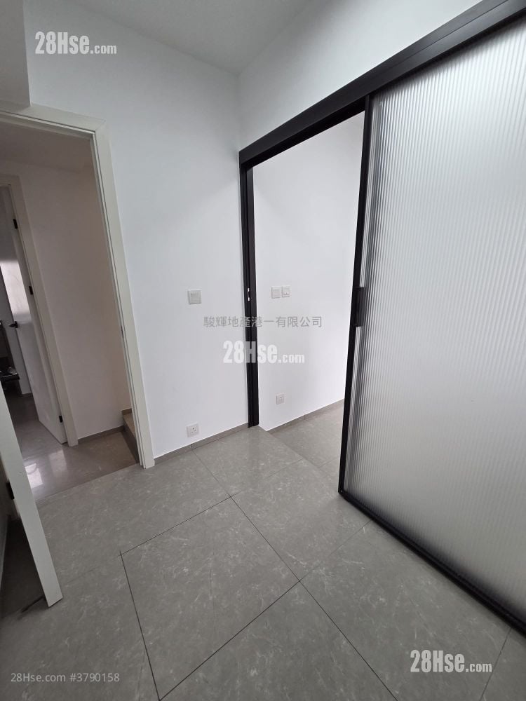 Pollock Building Rental 1 Bedroom , 1 Bathroom 160 ft²