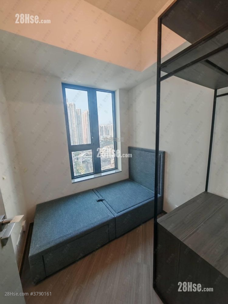 Yoho West Sell 2 Bedrooms 433 ft²