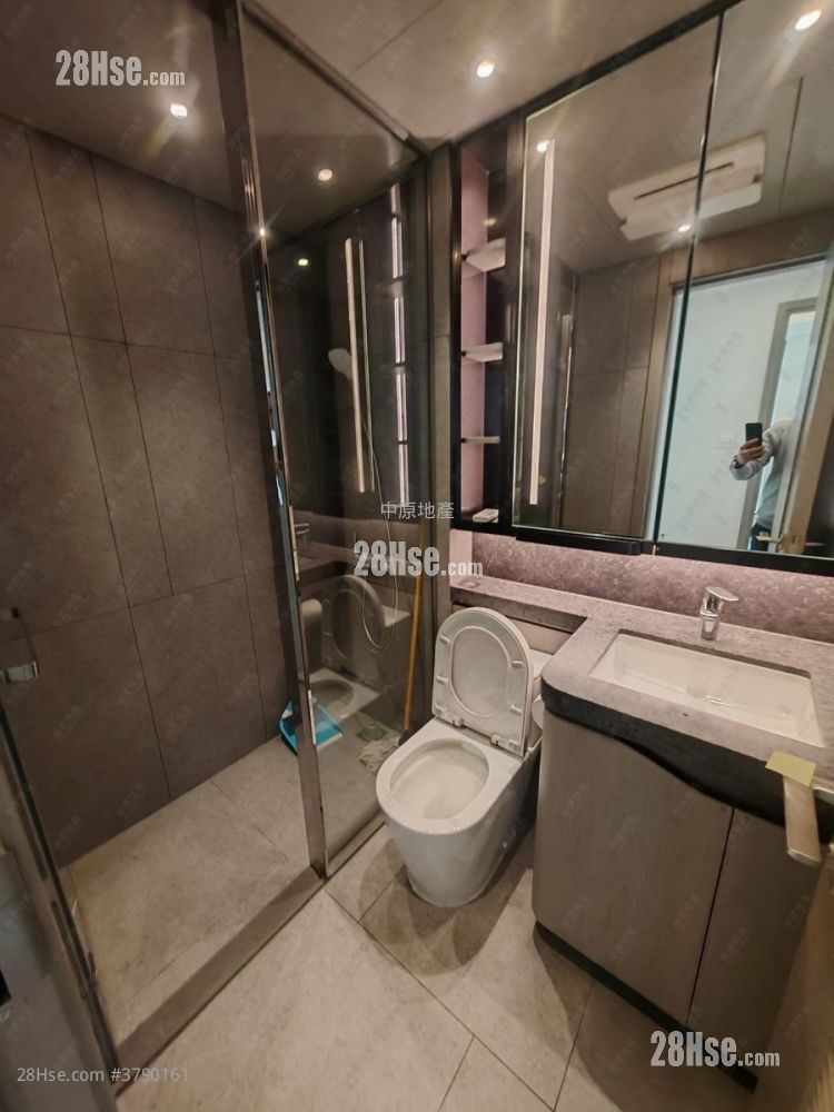 Yoho West Sell 2 Bedrooms 433 ft²