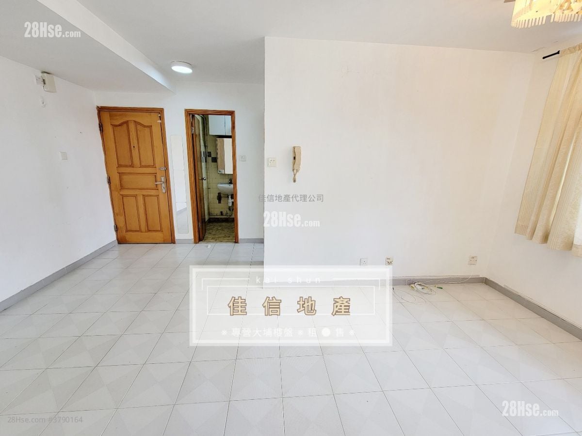 Ming Nga Court Sell 2 Bedrooms , 1 Bathroom 394 ft²