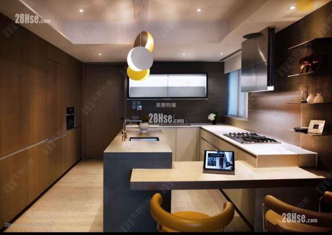 Grand Austin Sell 5+ Bedrooms 2,180 ft²