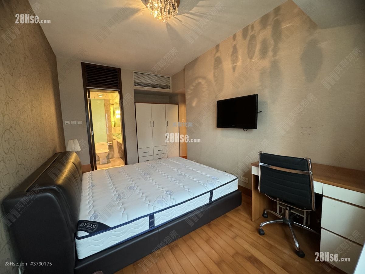 The Harbourside Rental 2 Bedrooms , 2 Bathrooms 743 ft²