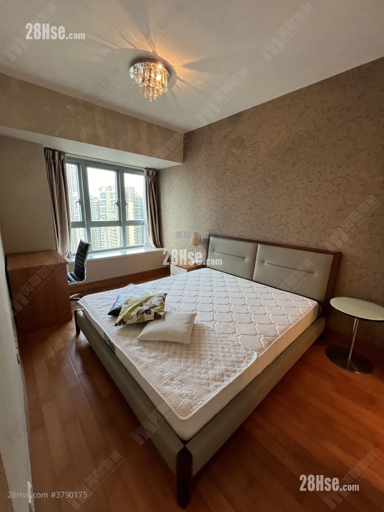 The Harbourside Rental 2 Bedrooms , 2 Bathrooms 743 ft²