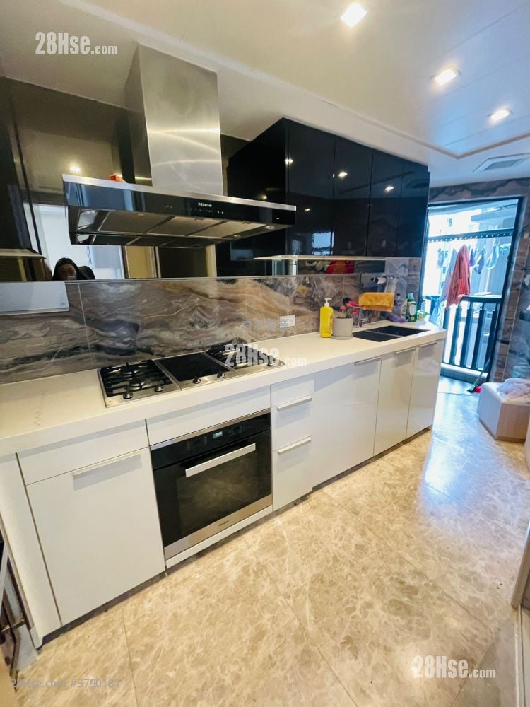 The Wings Rental 4 Bedrooms , 2 Bathrooms 977 ft²