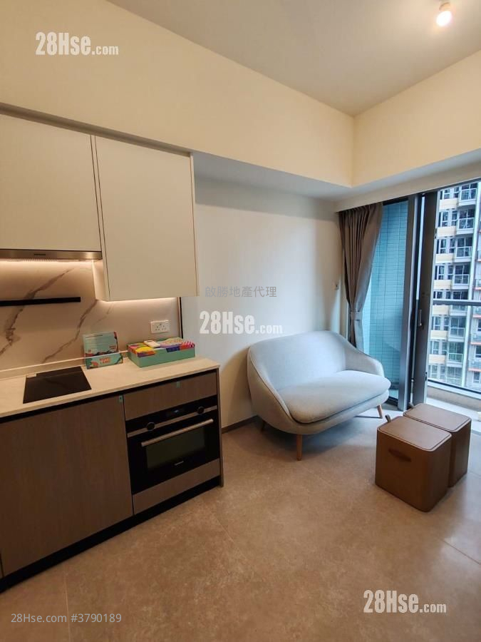 living room: Novo Land Sell 1 Bedroom , 1 Bathroom 301 ft²