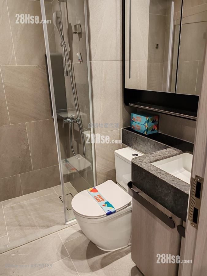 bathroom: Novo Land Sell 1 Bedroom , 1 Bathroom 301 ft²