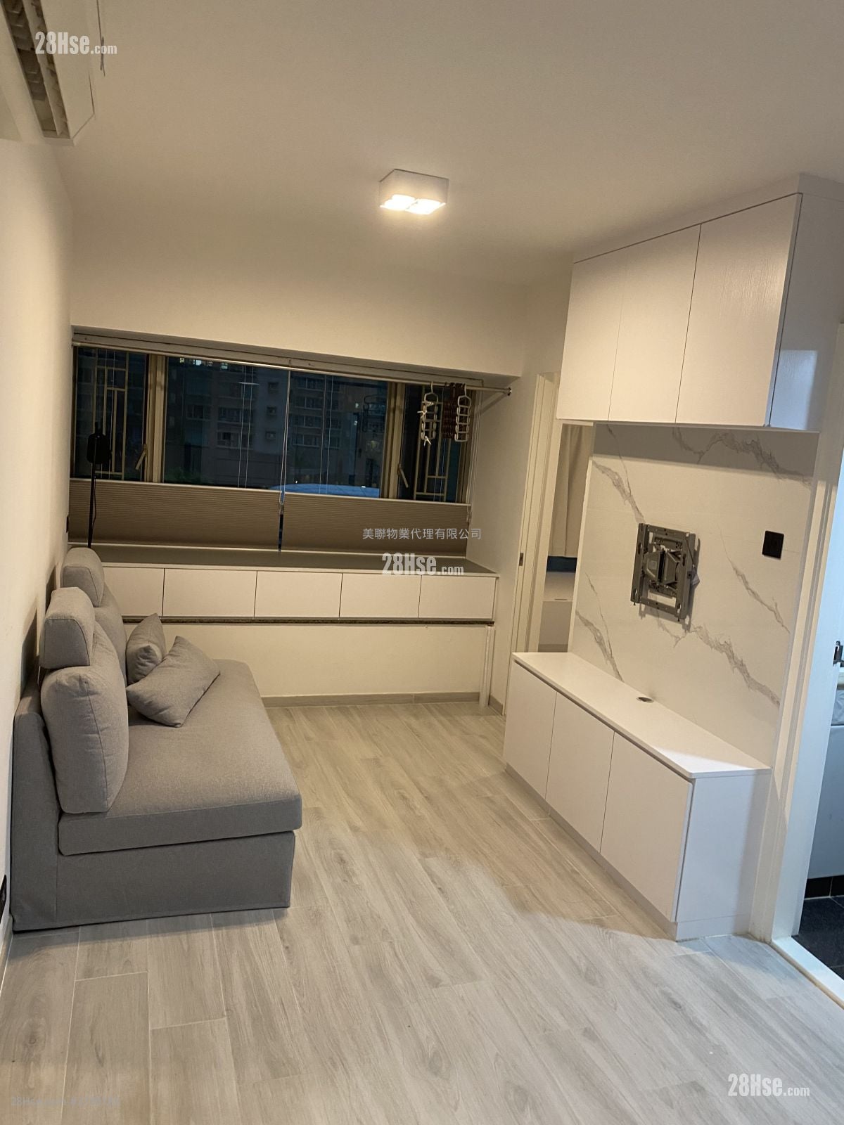 Park Central Sell 2 Bedrooms , 1 Bathroom 384 ft²