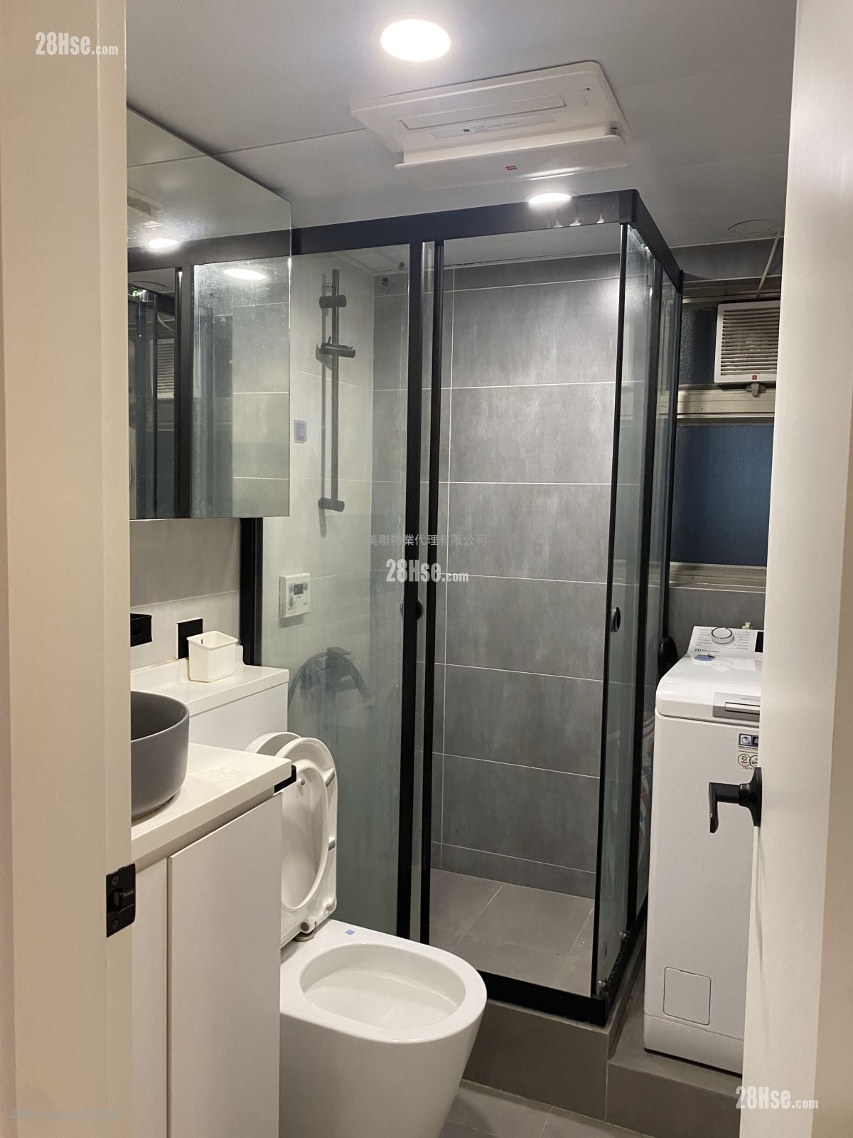 Park Central Sell 2 Bedrooms , 1 Bathroom 384 ft²