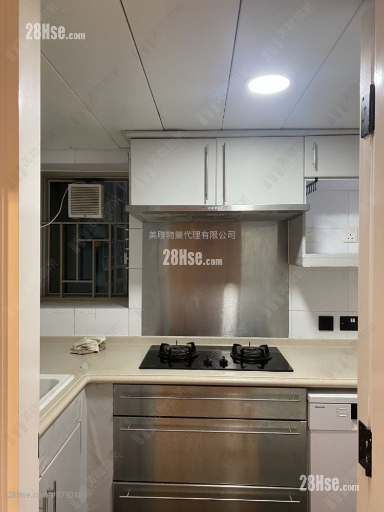 Park Central Sell 2 Bedrooms , 1 Bathroom 384 ft²