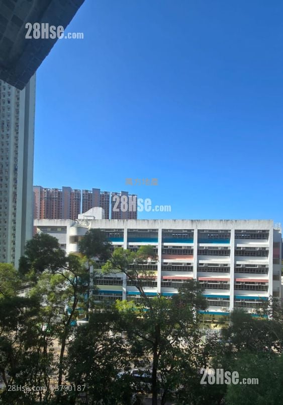 富宝花园 售盘 3 房 , 1 浴室 592 平方尺