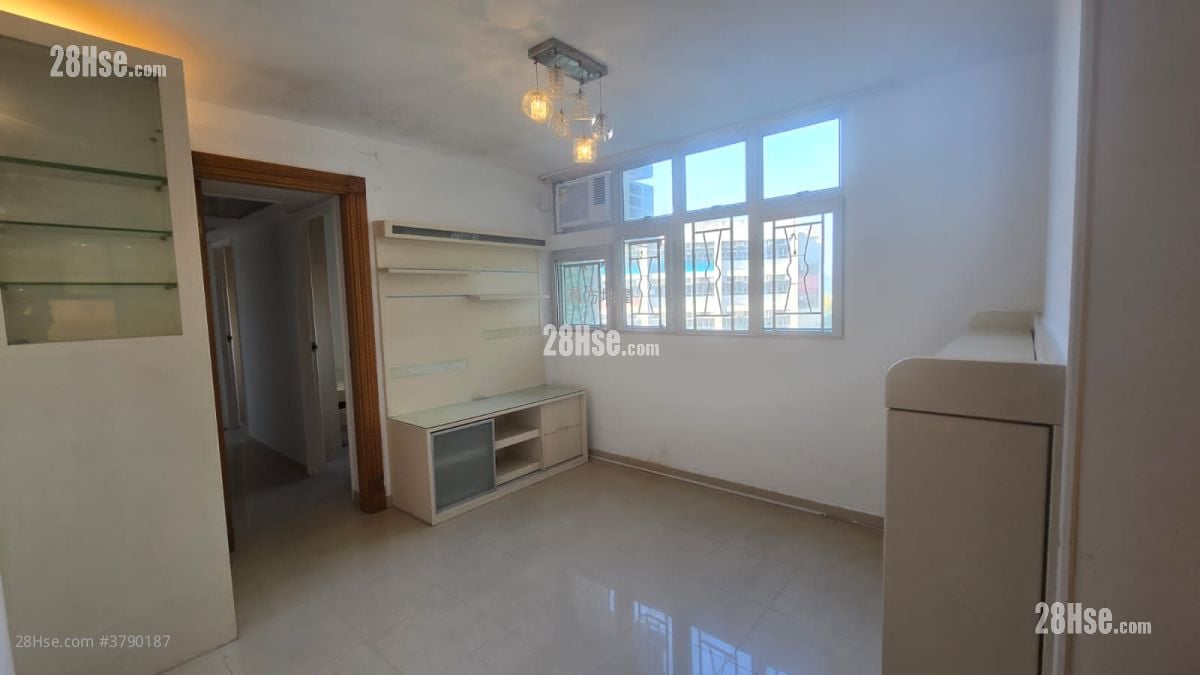 富宝花园 售盘 3 房 , 1 浴室 592 平方尺