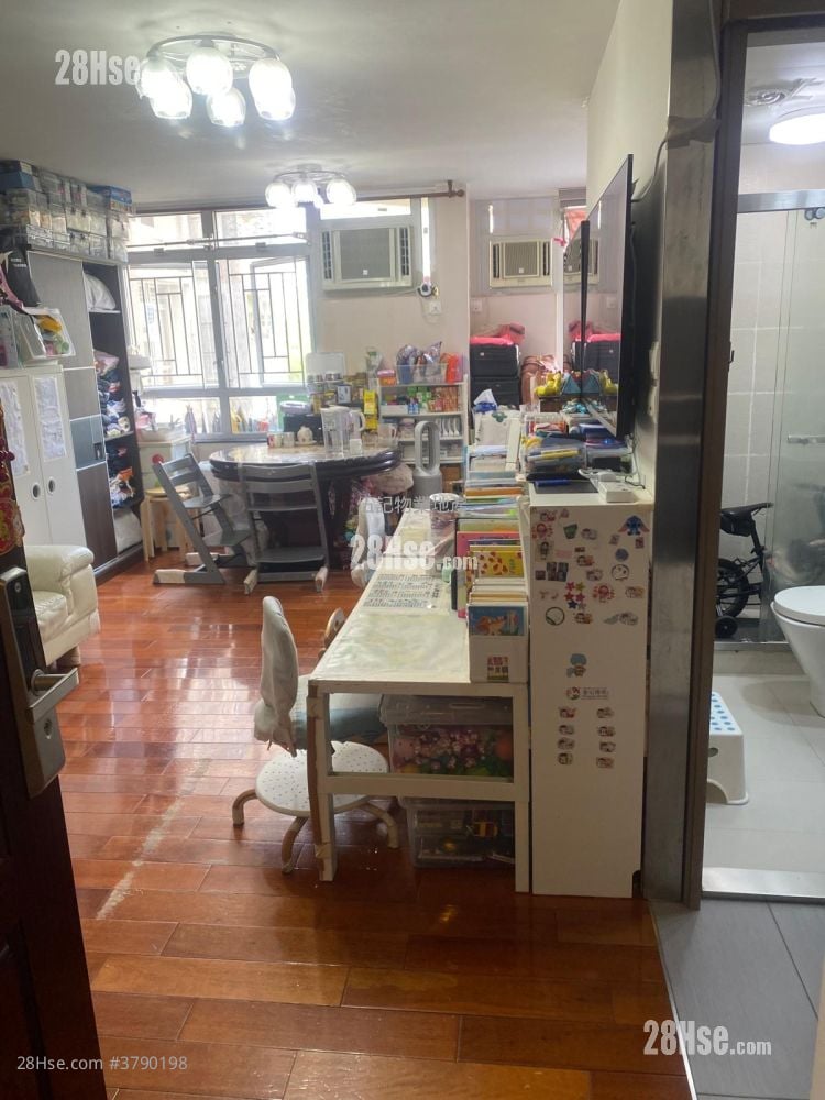 龙德苑 售盘 1 房 , 1 浴室 527 平方尺