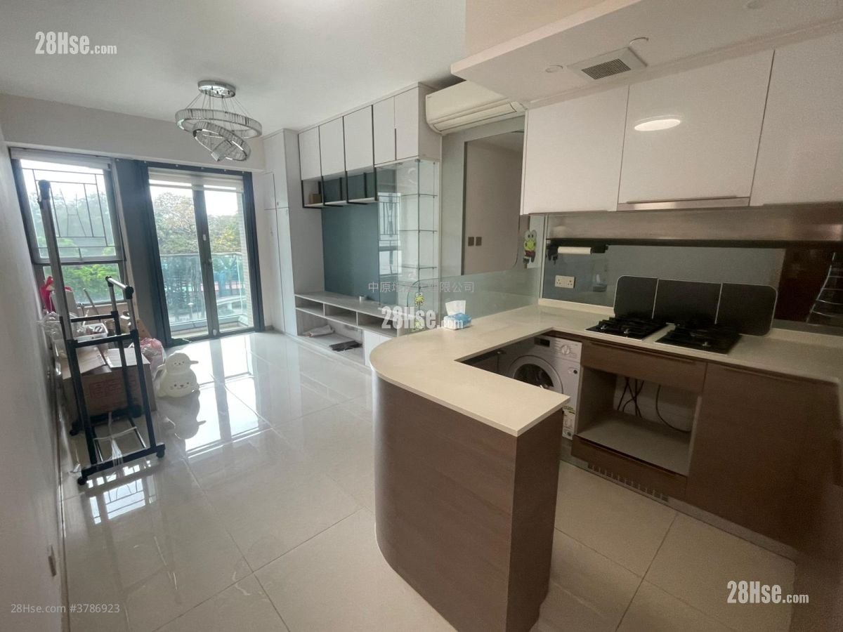 Aurora Rental 3 Bedrooms , 2 Bathrooms 690 ft²