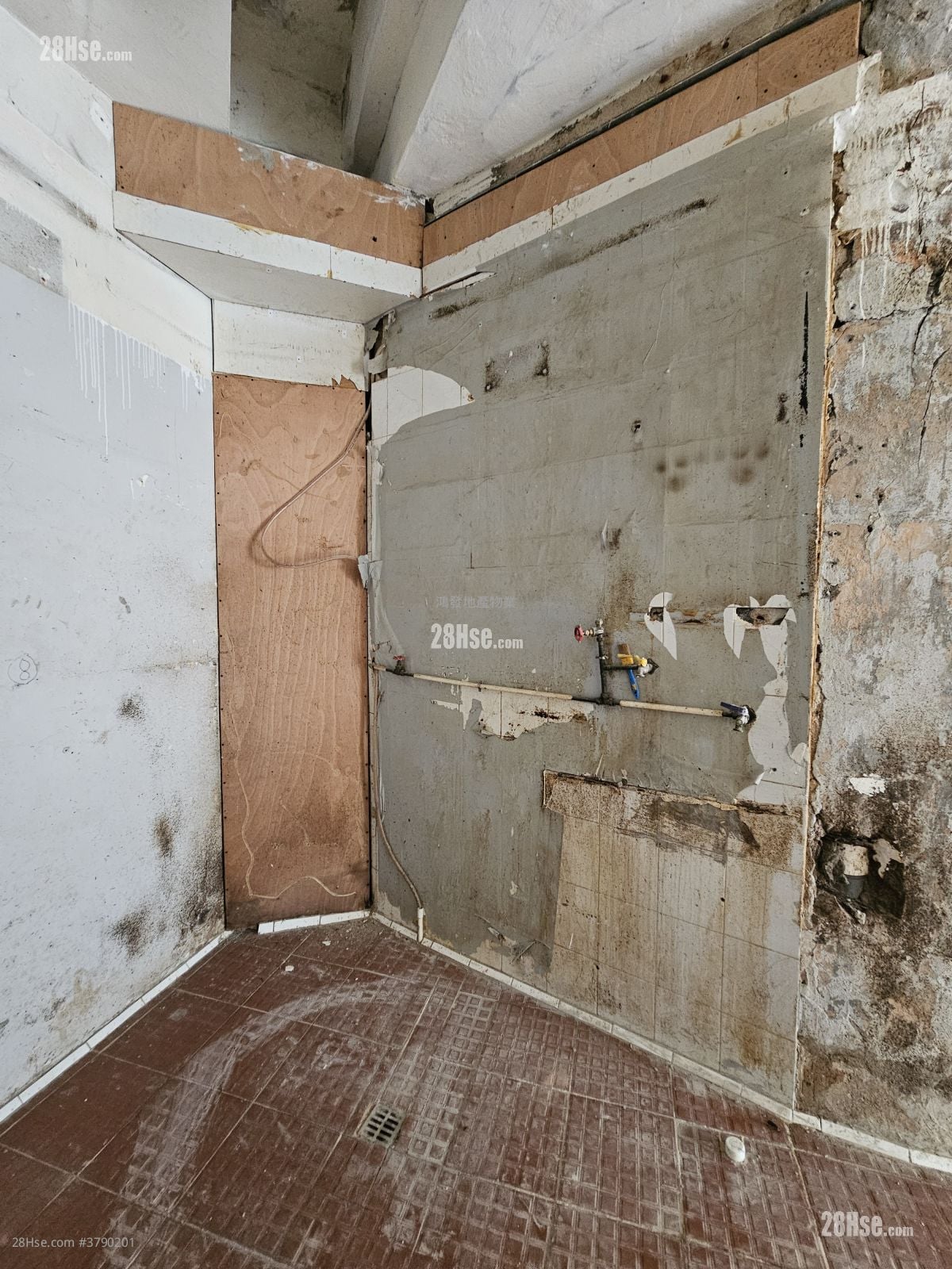 Kam Yuen Building Rental Studio