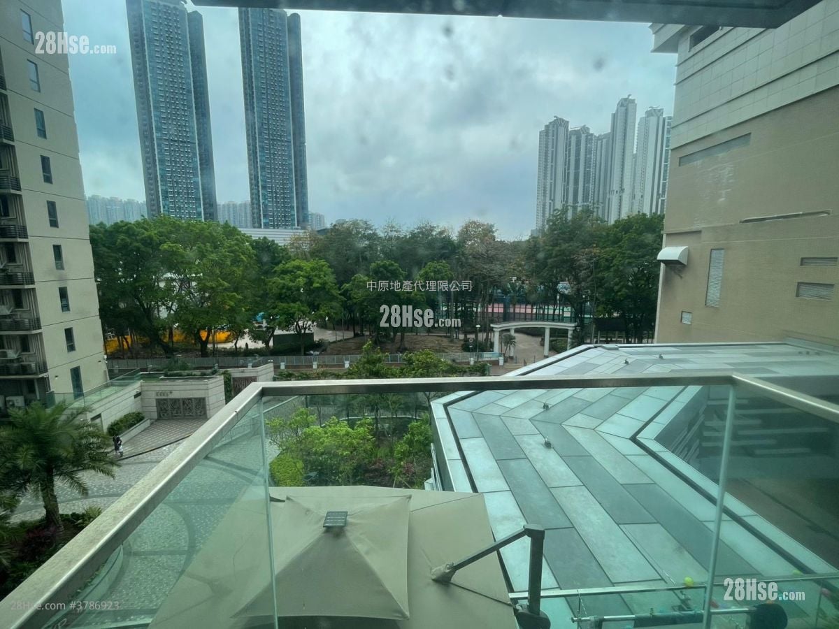 Aurora Rental 3 Bedrooms , 2 Bathrooms 690 ft²