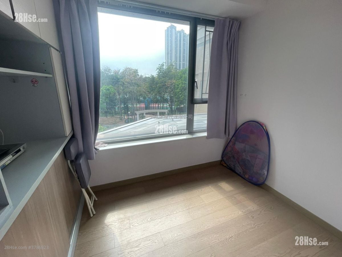 Aurora Rental 3 Bedrooms , 2 Bathrooms 690 ft²