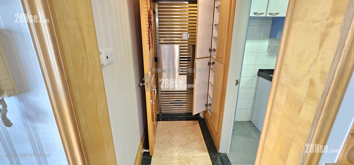 Lagoon Court Rental 3 Bedrooms , 2 Bathrooms 598 ft²