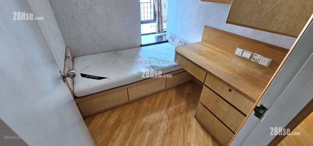 Lagoon Court Rental 3 Bedrooms , 2 Bathrooms 598 ft²