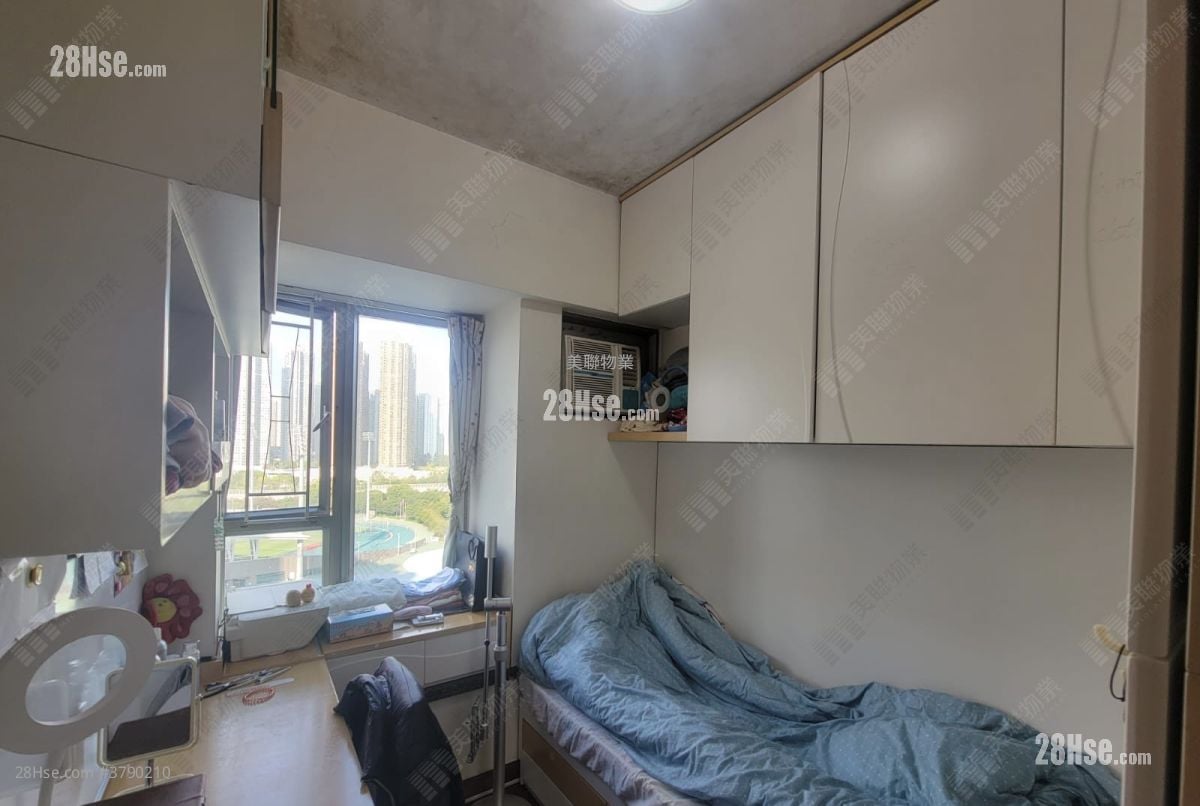 Tseung Kwan O Plaza Sell 3 Bedrooms 648 ft²