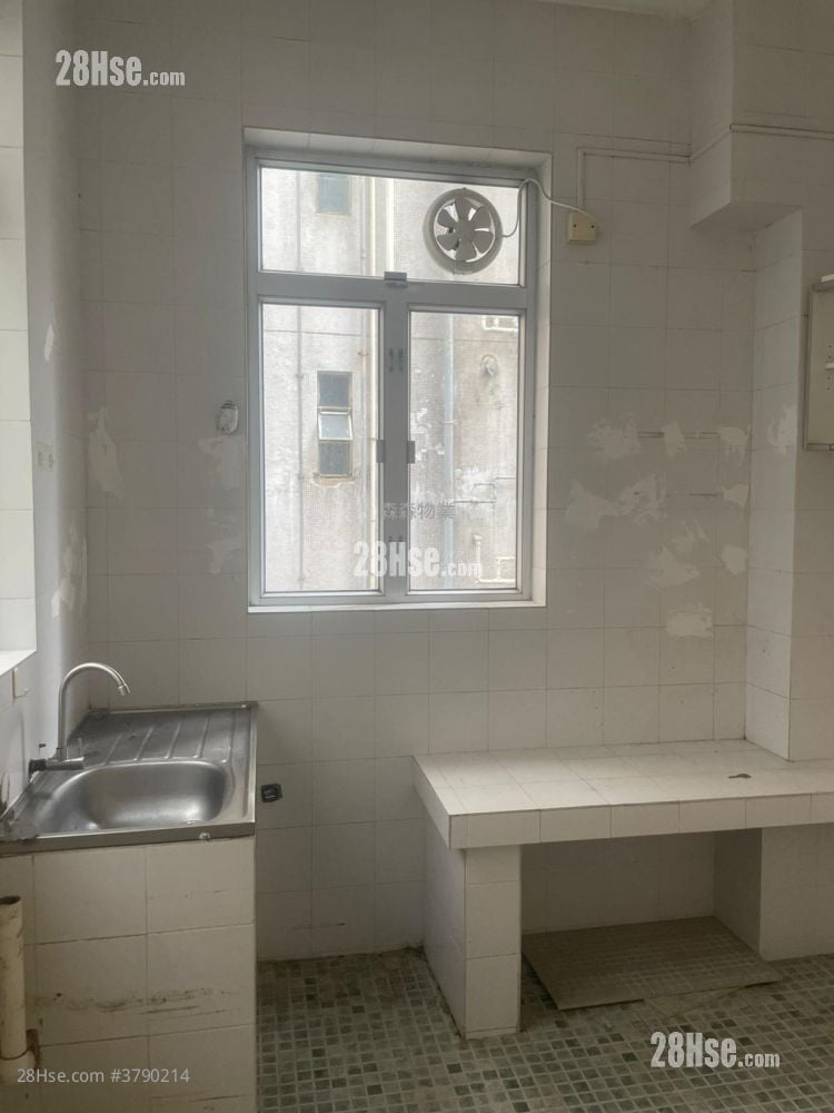 孔雀道唐一楼 租盘 2 房 , 1 浴室 758 平方尺