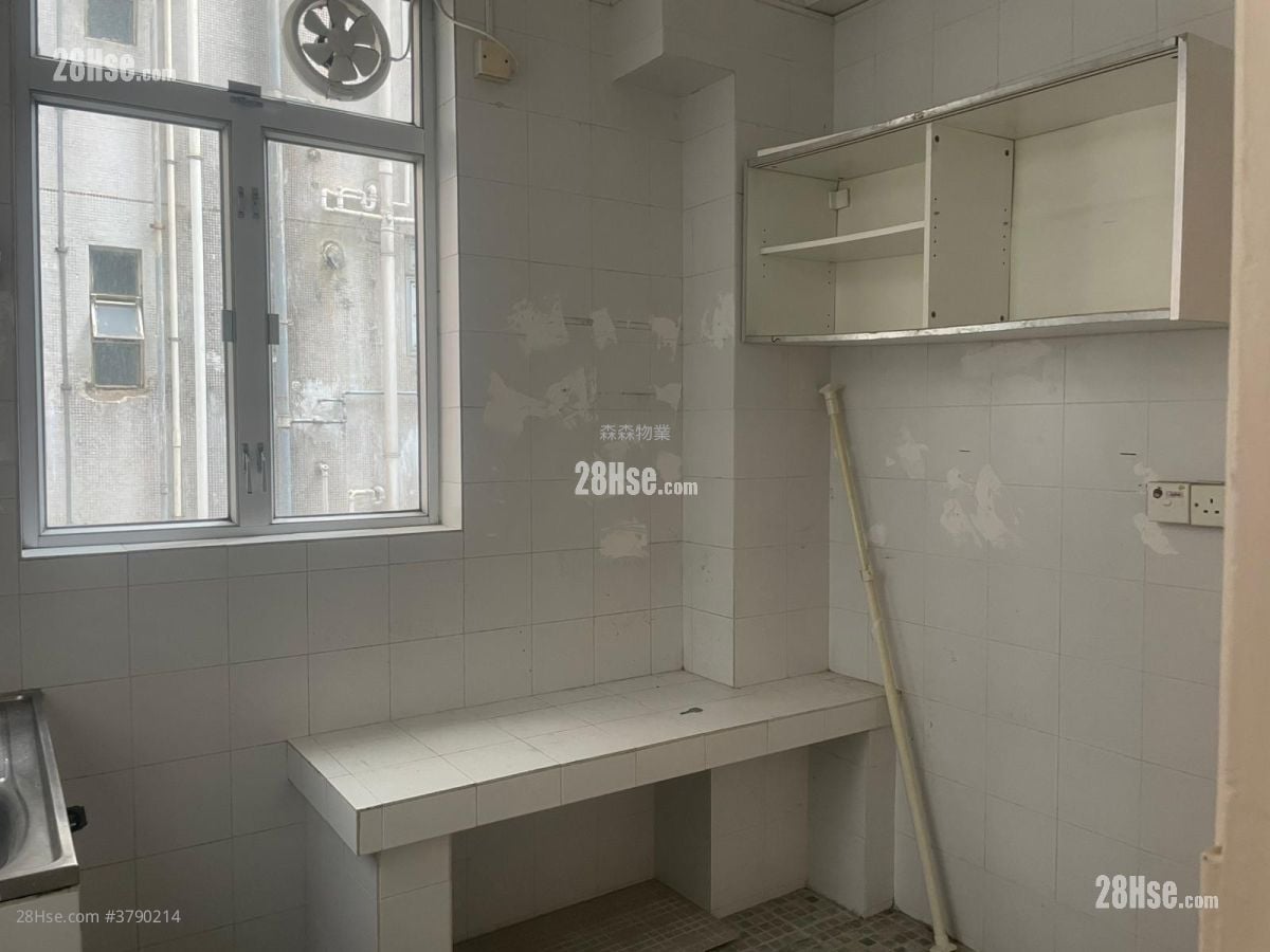 孔雀道唐一楼 租盘 2 房 , 1 浴室 758 平方尺