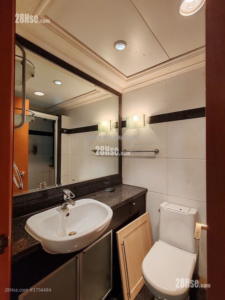 灝景灣 售盤 3 房 , 2 浴室 684 平方呎