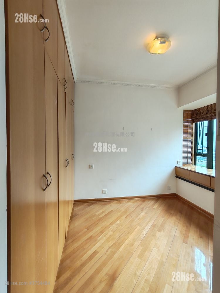 灝景灣 售盤 3 房 , 2 浴室 684 平方呎