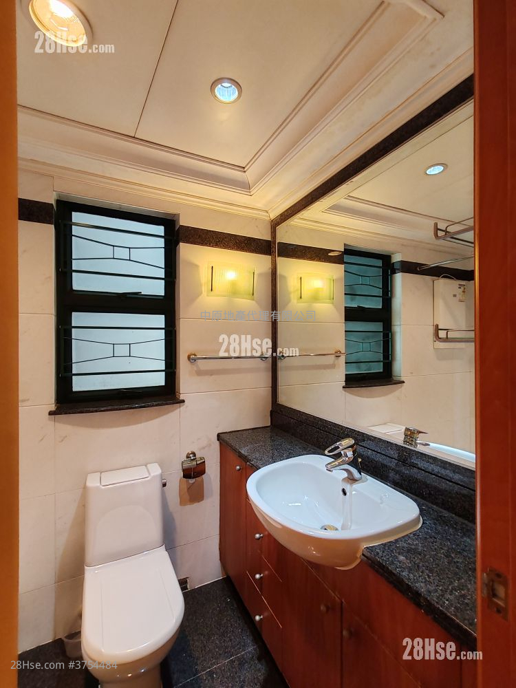 灝景灣 售盤 3 房 , 2 浴室 684 平方呎