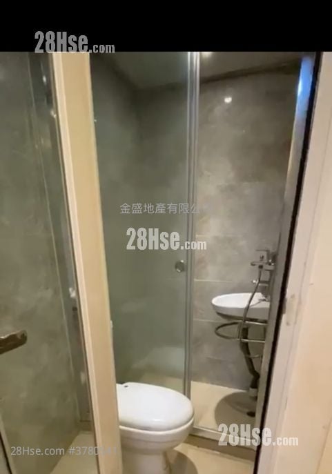 单幢楼房 租盘 1 浴室 120 平方尺