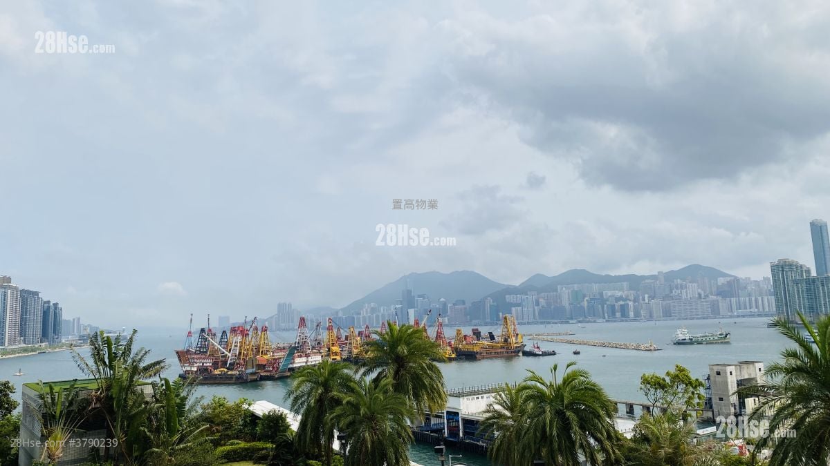 Grand Waterfront Rental 3 Bedrooms , 1 Bathroom 546 ft²