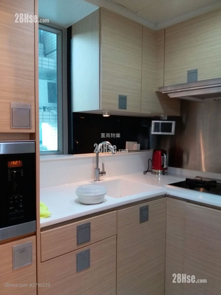 Grand Waterfront Rental 3 Bedrooms , 1 Bathroom 546 ft²