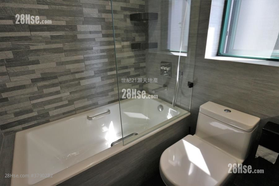 岚山 售盘 3 房 , 2 浴室 845 平方尺