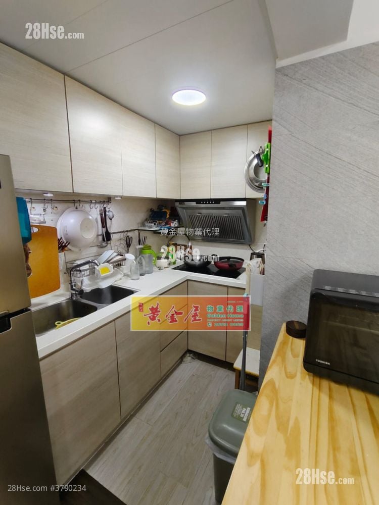 村屋 售盘 3 房 , 2 浴室