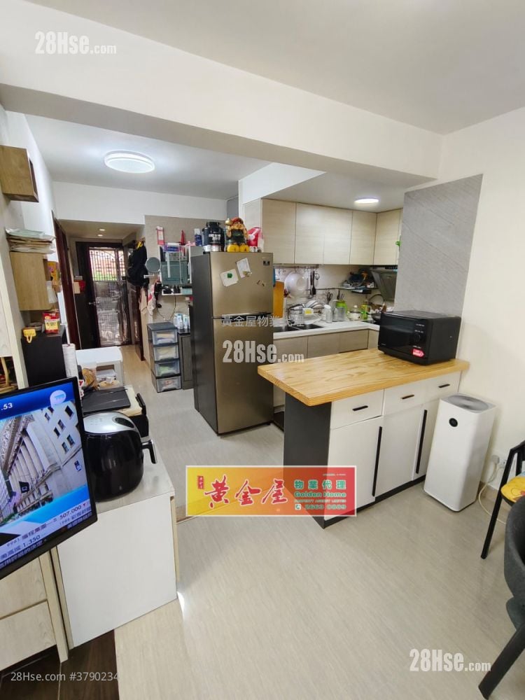 村屋 售盘 3 房 , 2 浴室