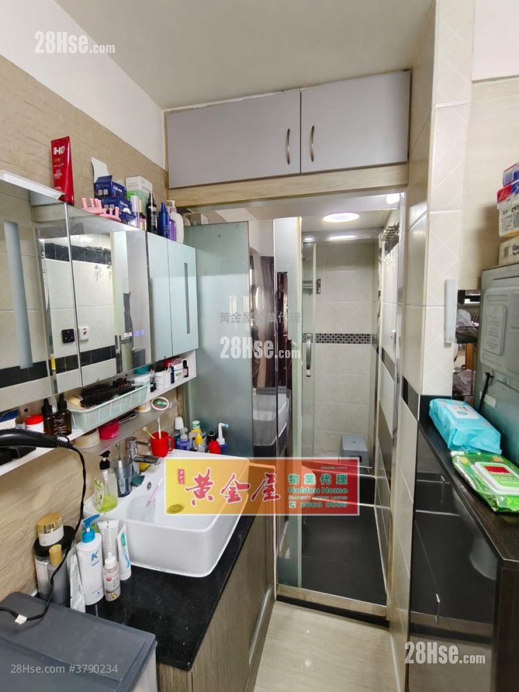 村屋 售盘 3 房 , 2 浴室