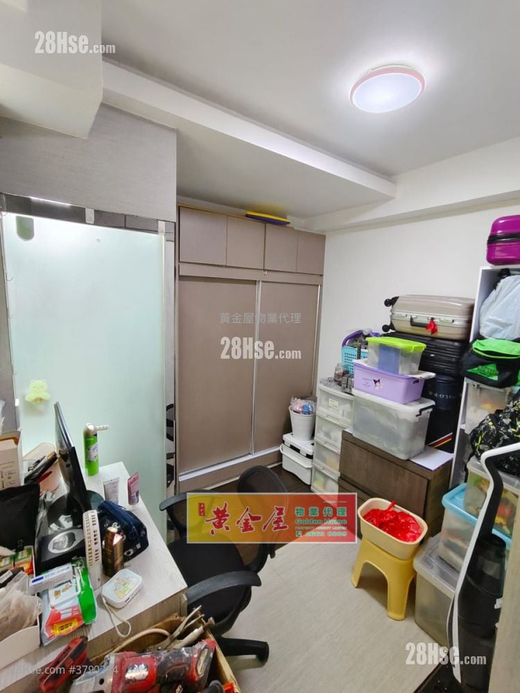 村屋 售盘 3 房 , 2 浴室