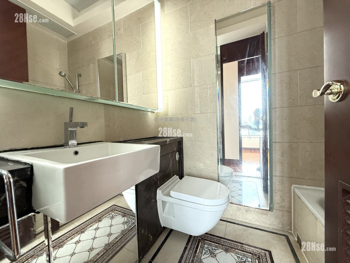 一号银海 售盘 3 房 , 2 浴室 665 平方尺