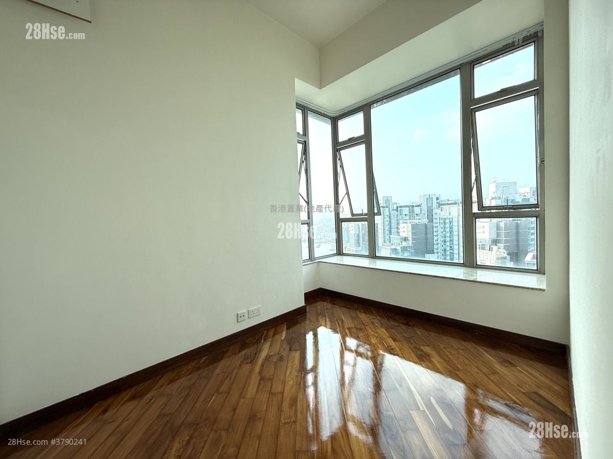 一号银海 售盘 3 房 , 2 浴室 665 平方尺