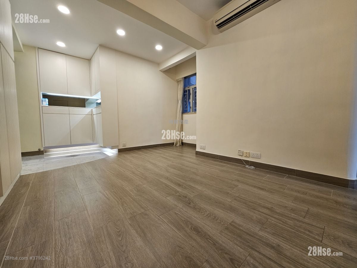 单幢楼房 租盘 3 房 , 1 浴室 591 平方尺