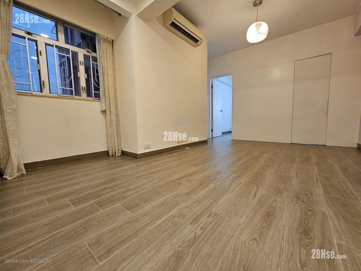 单幢楼房 租盘 3 房 , 1 浴室 591 平方尺