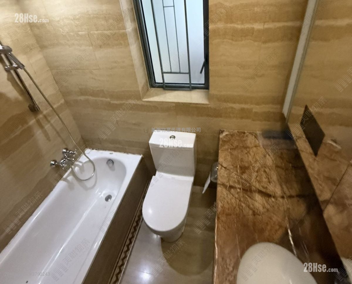 The Palazzo Sell 3 Bedrooms 696 ft²