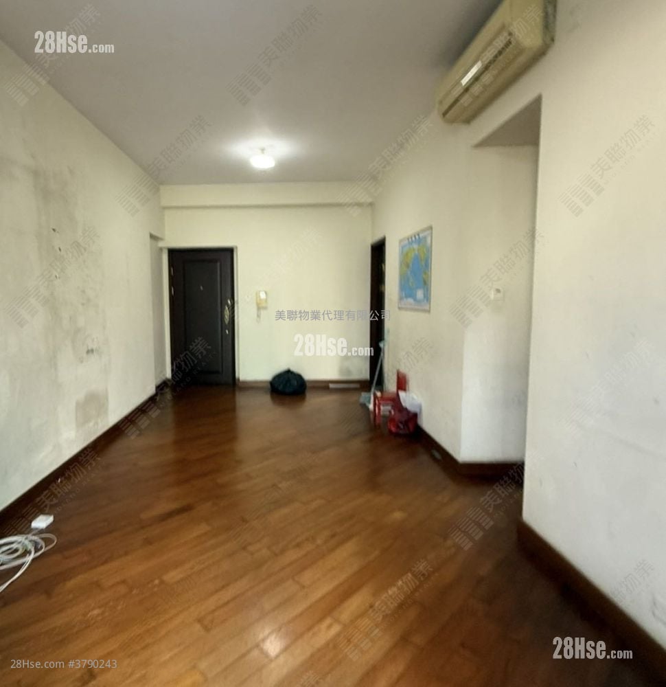 The Palazzo Sell 3 Bedrooms 696 ft²