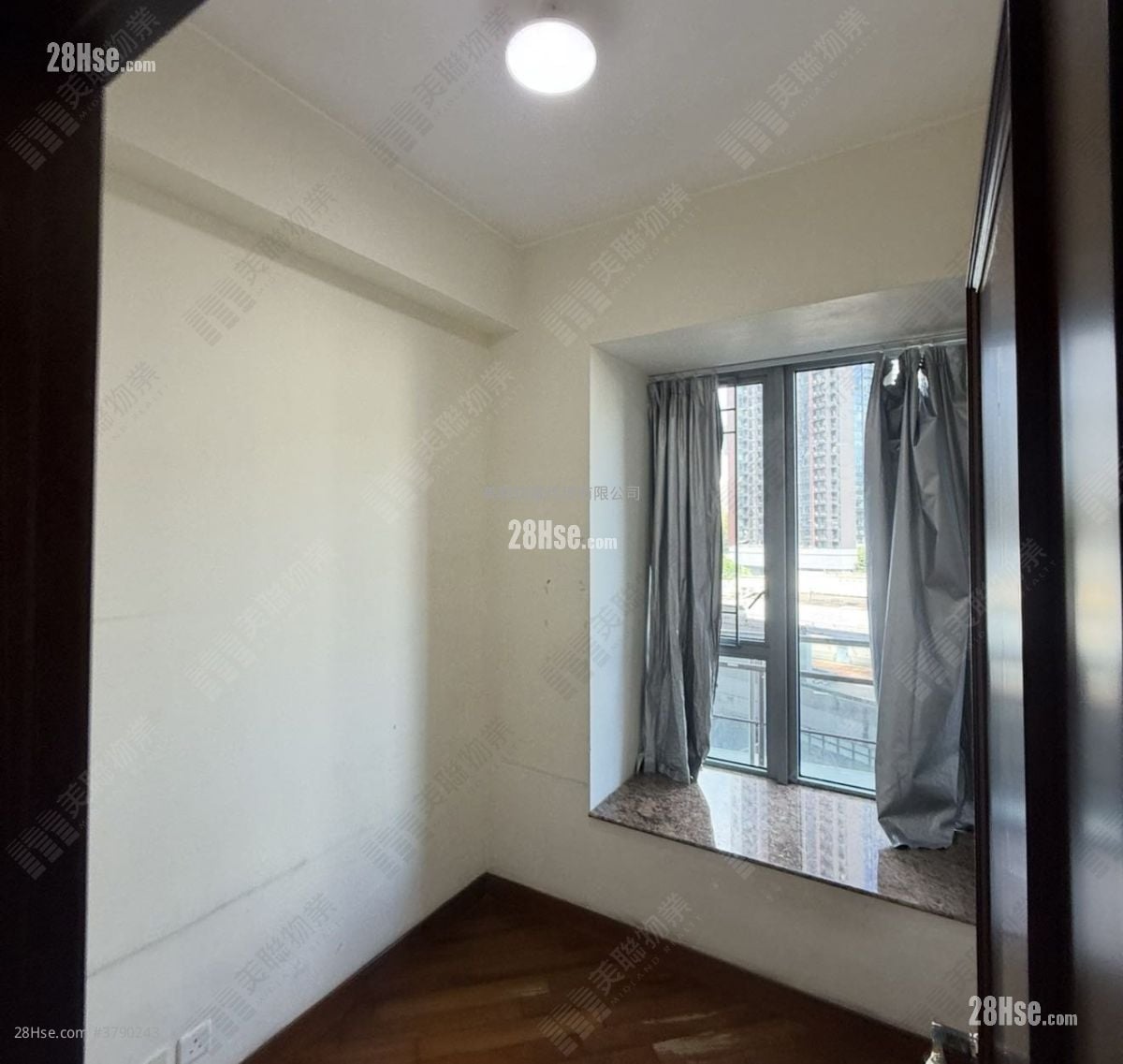 The Palazzo Sell 3 Bedrooms 696 ft²