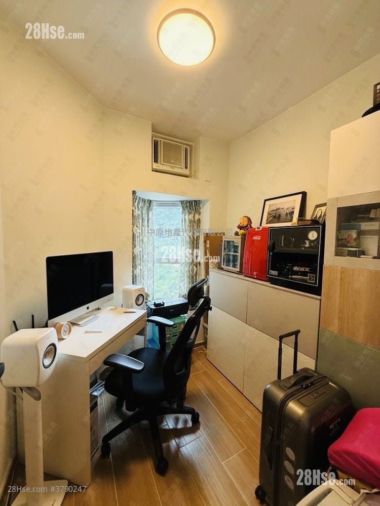 愉景新城 售盘 3 房 582 平方尺