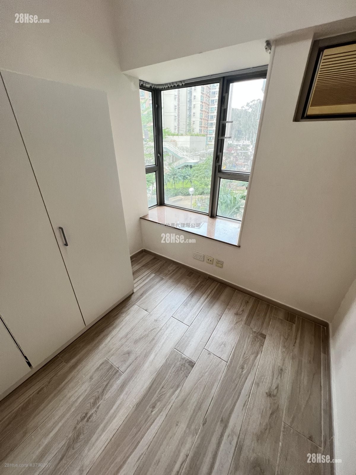 The Parcville Sell 2 Bedrooms , 1 Bathroom 460 ft²