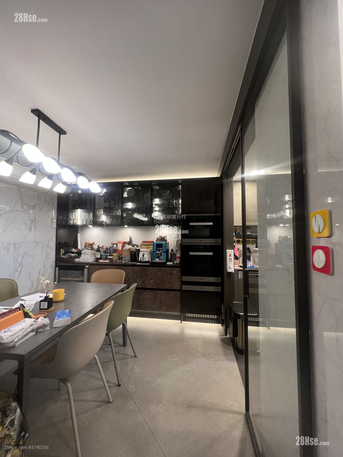 太古城 售盘 4 房 , 2 浴室 1,114 平方尺